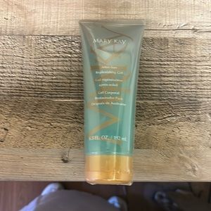 Mary Kay After Sun Replenishing Gel